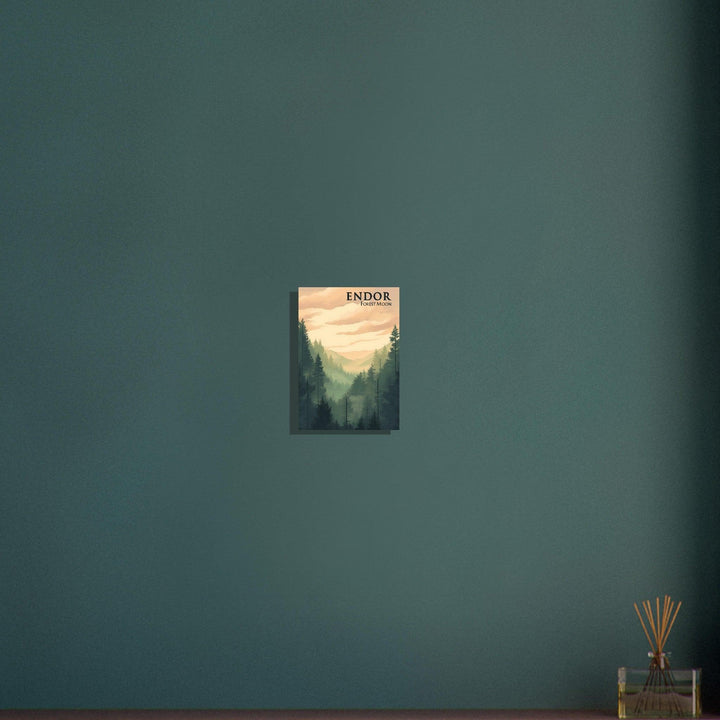 Faszinierenden Welten Endor: Begeben Sie sich in den üppigen Waldmond voller Leben - Printree.ch minimalistisch, nerd, star wars